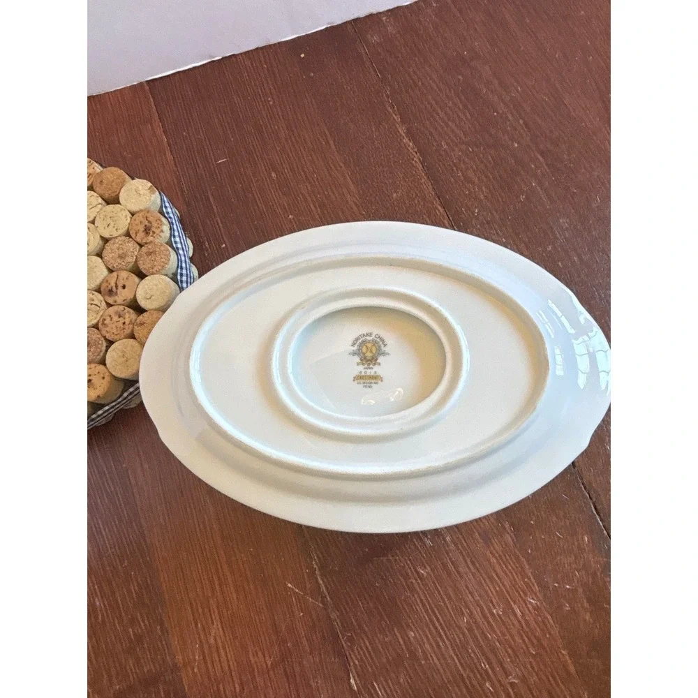 Noritake China Crestmont 6013 Gravy Boat Attached Underplate Gold Trim Japan